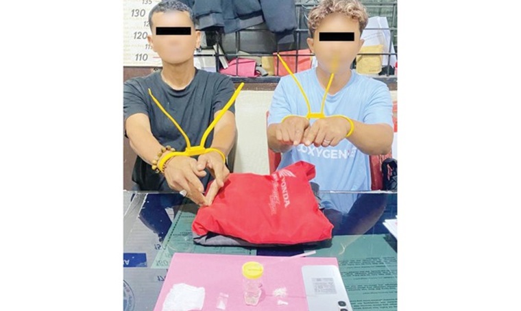 Dua Pria di Payakumbuh Diringkus Polisi Saat Asyik Konsumsi Sabu di Sebuah Warung 