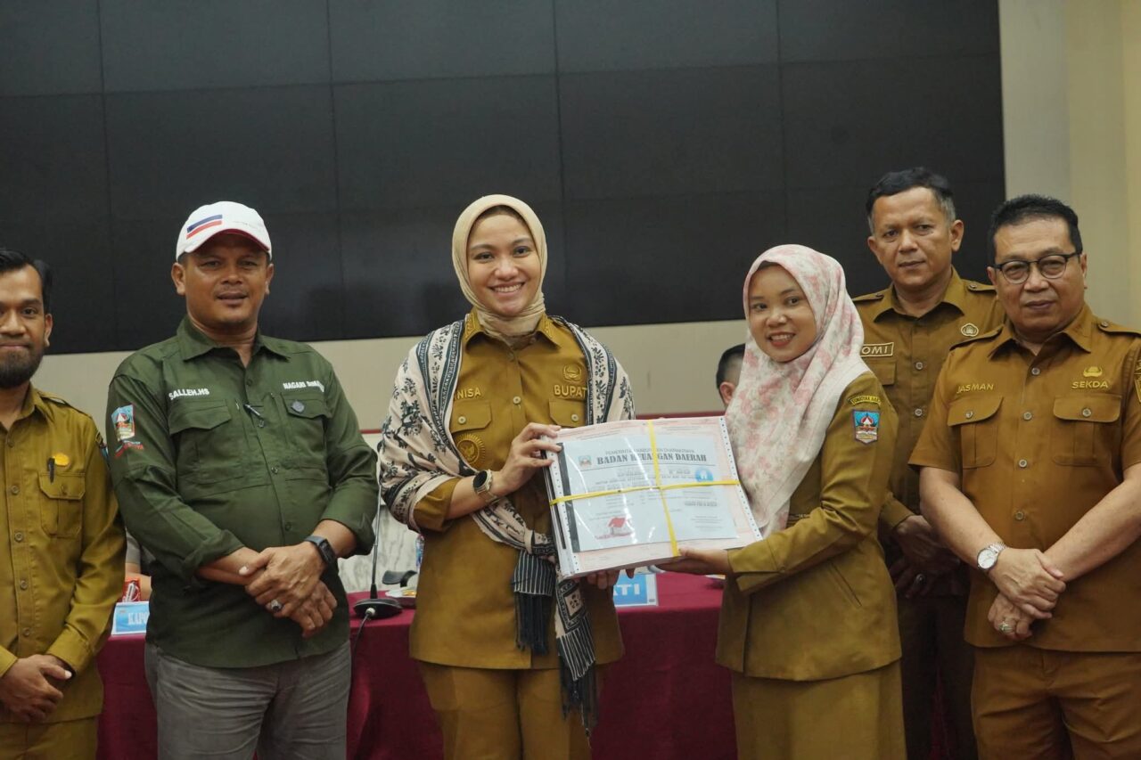 Walinagari di Dharmasraya Terima SPPT PBB Tahun 2026