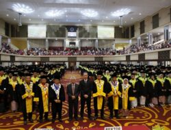 Wisuda ke-142 UNP, Rektor: Bukan Garis Finis, tapi Awal Perjalanan