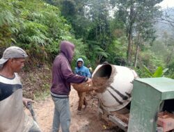 Win Bernadino : Program TJSL PT Semen Padang Dukung Kemandirian Ekonomi Masyarakat Melalui Betonisasi Jalan