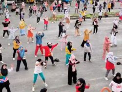 Senam Pagi di Stadion Tuanku Tabiang Ramai Dikunjungi, Pemkab Solok Gandeng UMKM dan Samsat