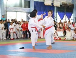 Wawako Pariaman Buka Kejuaraan Karate Fun Walikota Cup