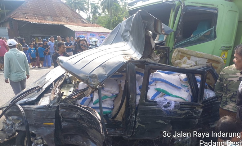 Empat Korban Tewas Akibat Lakalantas Beruntun di Padang Besi Merupakan Satu Keluarga