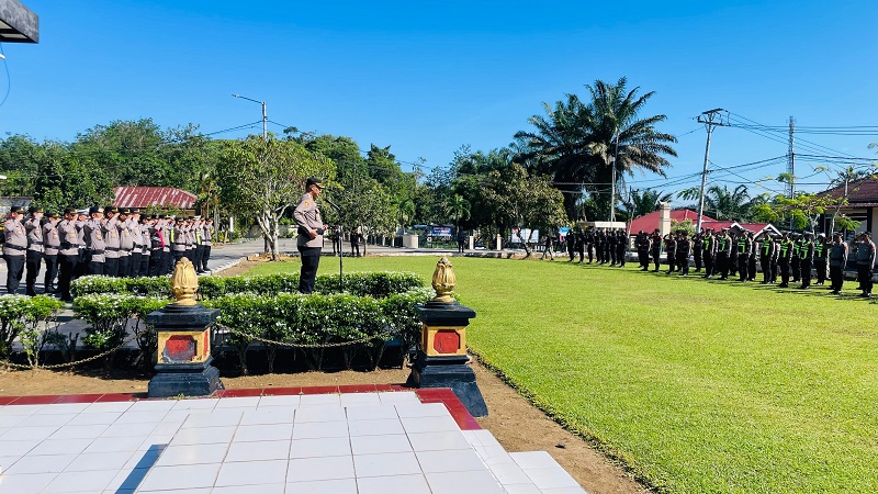 Suasana apel di Polres Dharmasraya.