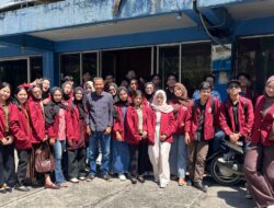 Mahasiswa Ilmu Komunikasi Universitas Ekasakti Gali Ilmu Jurnalistik di Harian Singgalang