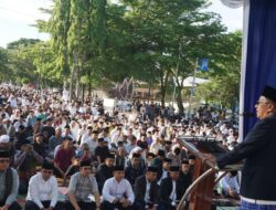 Ribuan Masyarakat Padati Lapangan Cindua Mato Laksanakan Salat Idul Adha