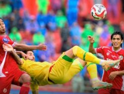 Semen Padang Kalah Telak 0-7 dari Persebaya