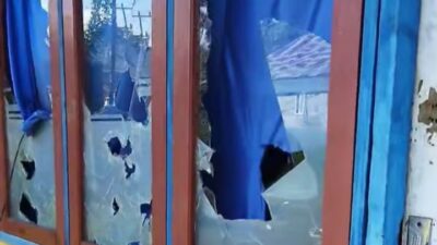 Aksi perusakan kantor PWI Solsel. (ist)
