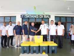 Pemko Pariaman Terima Bantuan Tong Sampah Terpilah dari PT Semen Padang