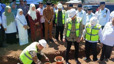 Walikota Riyanda Putra, S.IP dukung penuh pembangunan SBSN MIN - Sawahlunto, Peletakkan batu pertama Selasa (2/6). subandi
