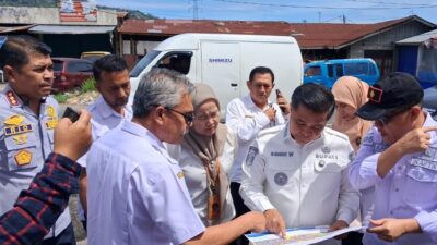 ​Urutkan Solusi Macet Padang Luar, Bupati Agam Cari Skema 'Minim Cedera' bagi Pedagang