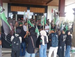HMI Cabang Dharmasraya Gelar Aksi Damai di Gedung DPRD, Layangkan 6 Tuntutan