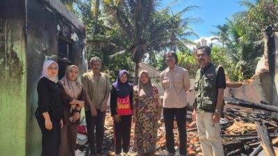 Ringankan Beban Zahwa, Tim PSRMB UM Sumatera Barat Tembus Kapur IX untuk Asesmen Korban Kebakaran