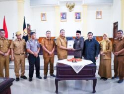 Walikota Pariaman Sampaikan Ranperda Pertanggungjawaban APBD 2025