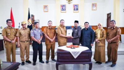 Walikota Pariaman Sampaikan Ranperda Pertanggungjawaban APBD 2025