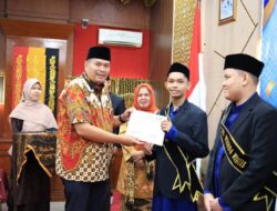 Siswa NIBIIS Pariaman Ikuti Wisuda Tahfiz, Yota Balad Apresiasi Dukungan Program Satu Rumah Satu Hafidz