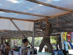Tim Gabungan Tertibkan PKL di Pusat Kuliner Pantai Padang