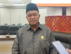 Terima Aspirasi Asosiasi Pedagang Seragam, Ketua Komisi IV DPRD Padang : Mekanisme Berubah Karena jadi Temuan BPK