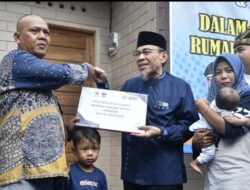 Wawako Padang Serahkan Sunci Rumah Huntap Mandiri