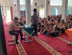 Satresnarkoba Polres Sijunjung Edukasi Bahaya Narkoba kepada Peserta MPLS SMAN 2 Sijunjung