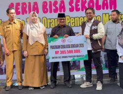 Camat Lubuk Kilangan Apresiasi Beasiswa CBS UPZ Baznas Semen Padang untuk Pelajar