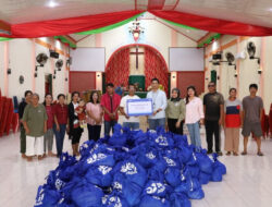 Perkuat Tali Silaturahmi, BRI Region 3 Padang Salurkan Bantuan Sembako ke Gereja GKPM Pancasila