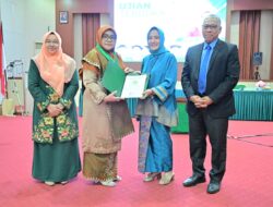 Kembangkan Edukasi Gigi Anak Berbasis Website, Ketua DWP Sumbar Arymbi Pujiastuty Raih Doktor