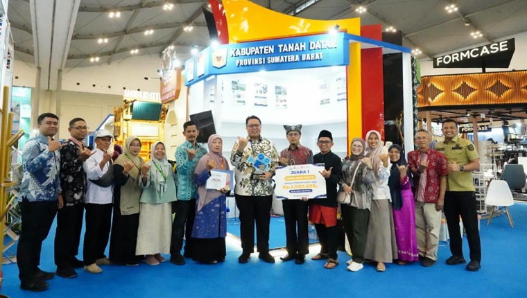 Pemkab raih penghargaan tradisi anak nagari pacu jawi juara I nasional lomba video AOE. (ist)