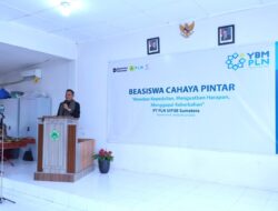 PLN Salurkan Beasiswa Cahaya Pintar dari Yayasan Baitul Maal