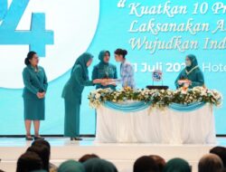 Kader TP-PKK Payakumbuh Raihan Dua Penghargaan Nasional