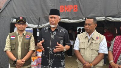 Pemprov Sumbar Salurkan 2,1 Ton Rendang untuk Korban Bencana di NTT
