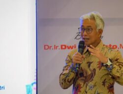 Sharing Sesion di PT Semen Padang, Perkuat Transformasi Industri, Dwi Soetjipto Tegaskan Pentingnya Kepemimpinan Strategis di Era Disrupsi