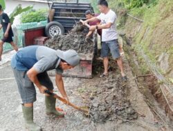 Sambut HUT RI ke-81, Warga Air Dingin Sawahlunto Gelar Gotong Royong Massal