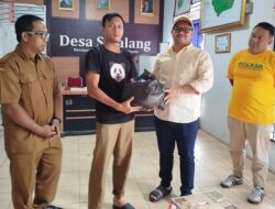 Golkar Sawahlunto Salurkan Bantuan untuk Korban Kebakaran di Desa Sikalang