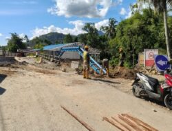 Jembatan Kampung Tanjung Kuranji Mulai Dibangun Kembali