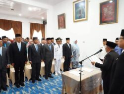 13 Pejabat Pemkab Tanah Datar Tempati Tugas Baru