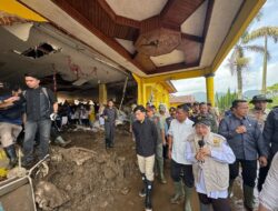 Wapres Gibran Tinjau Infrastruktur Terdampak Banjir Bandang di Solok
