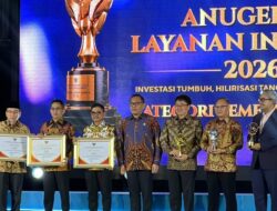 Pemko Padang Terima Penghargaan Pada Anugerah Layanan Investasi 2026