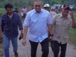 Bupati Solok Dampingi Andre Rosiade Tinjau Jalan Rawang, Penghubung Solok-Sawahlunto