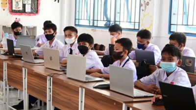Kualitas Udara Berbahaya, Pemko Padang Alihkan Aktivitas Belajar Siswa Secara Daring