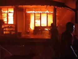 Dua Rumah Permanen di Nagari Api Api Bayang Ludes Terbakar