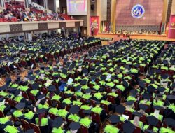 Wisuda ke-145 Hari Pertama, Rektor UNP Dorong Peran Lulusan dalam Mitigasi dan Rehabilitasi Pascabencana