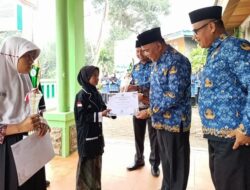Kemenag Sawahlunto Berikan Apresiasi kepada Para Juara Olimpiade Madrasah Indonesia