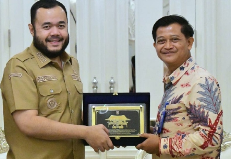 Wali Kota Padang Fadly Amran menyambut baik dukungan BRI dalam menghadirkan sistem pembayaran nontunai yang lebih praktis dan efisien. (ist)