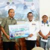 BPJS Kesehatan Serahkan Masker bagi Masyarakat Tanah Datar