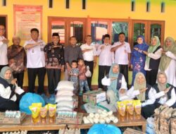 Rayakan HUT ke-17, TKSK Padang Pariaman Tabur Senyum di Dua Panti Asuhan